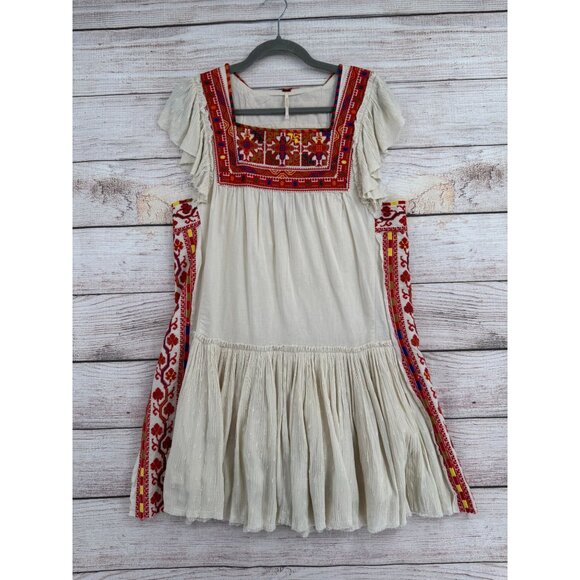 Free People‎ Day Glow Embroidered Mini Dress Women's Small Beige/Red Frayed Hem - Picture 1 of 12